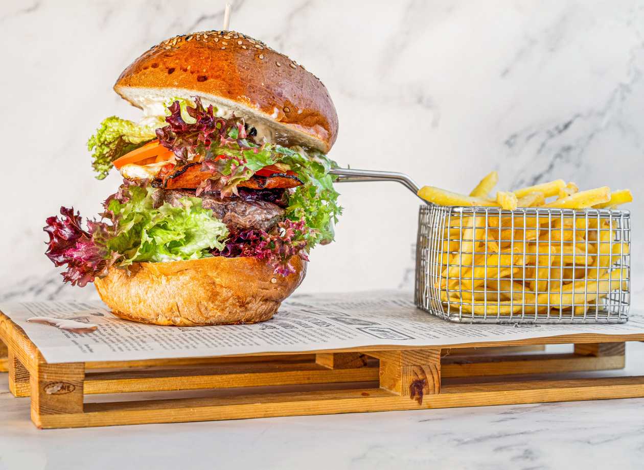 Burger Lucerna