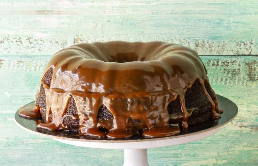 Bolo de Chocolate e Caramelo Salgado