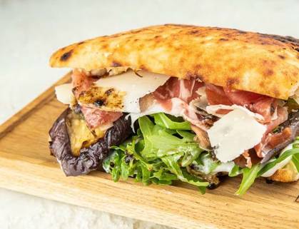 Sandwich Numărul 1