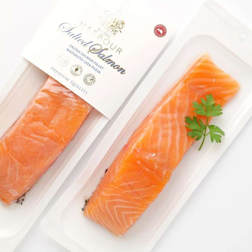 Salmon fillet with lightly salted skin 150g qh