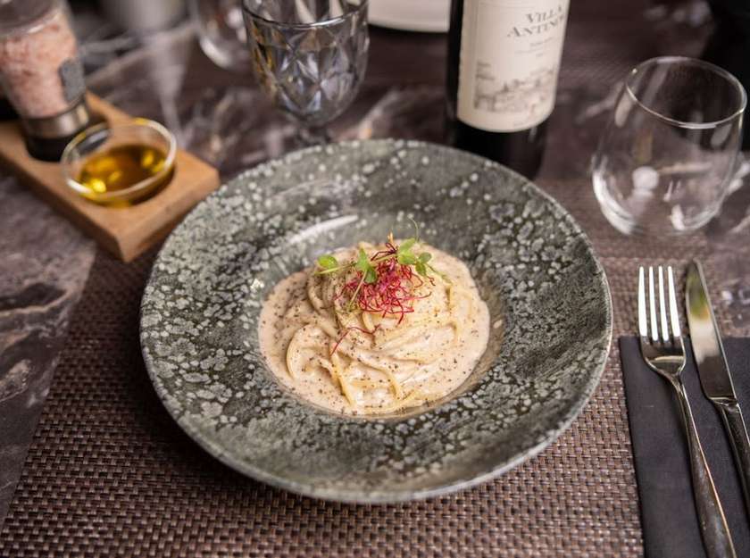 Spaghetti cacio e pepe