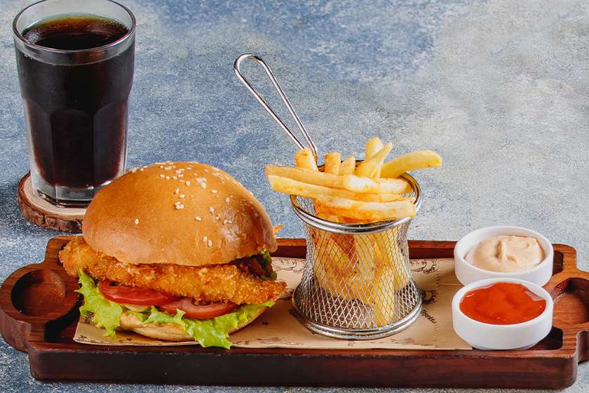 Nuggets Burger, French Fries, Drink