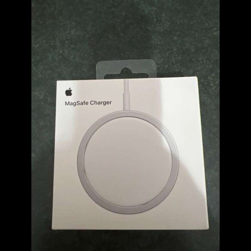 Apple 15W Wireless Magsafe Charger