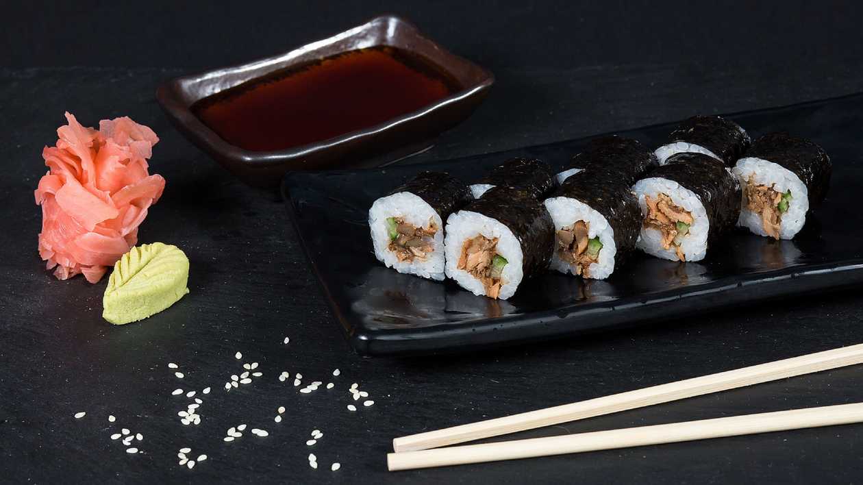 Sake Teriyaki Maki 8 pcs.