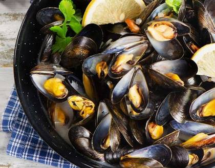 BlackSea mussels with white wine