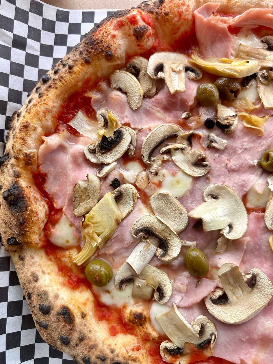 Capricciosa pizza