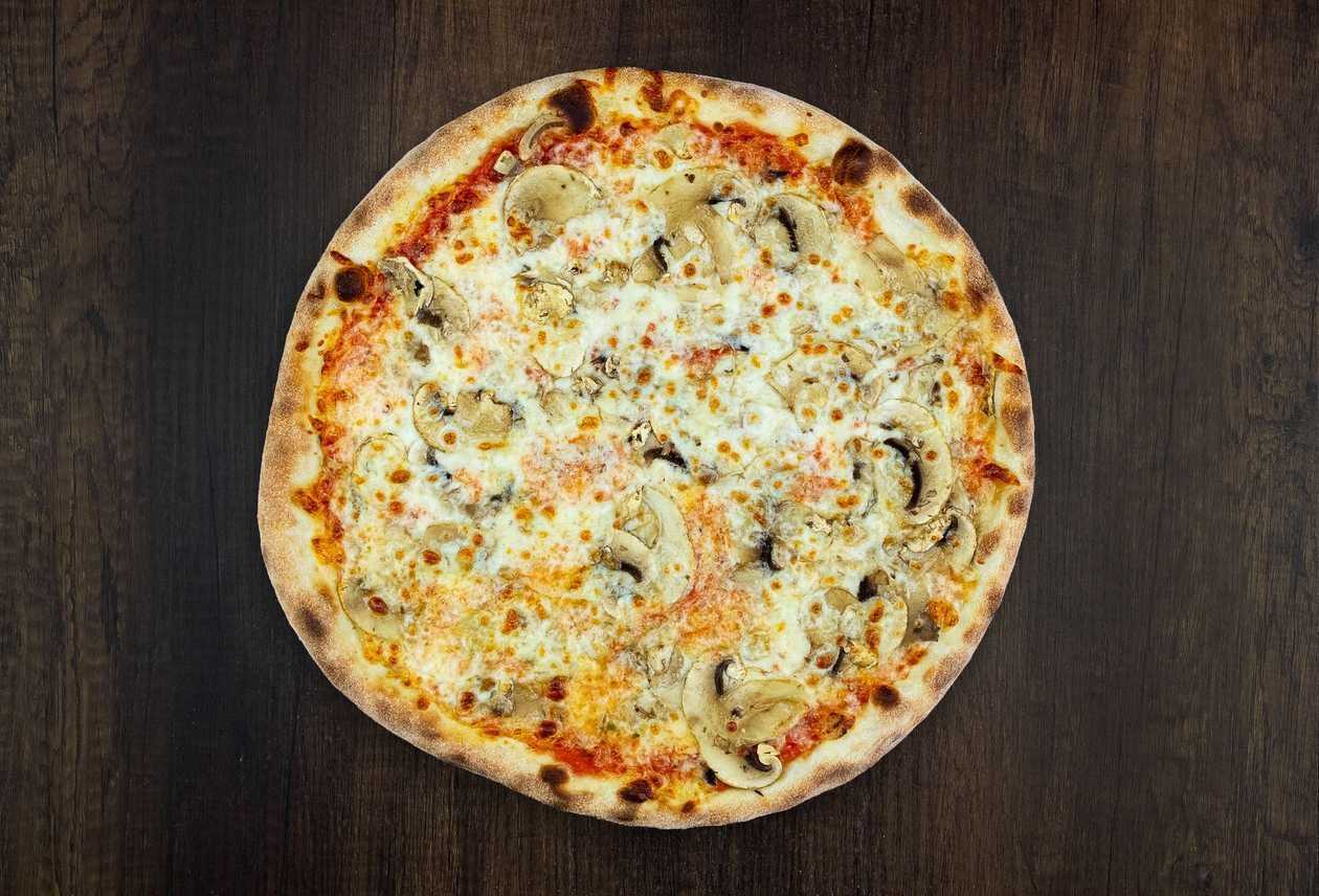 Funghi pizza 45cm + Hawaii pizza 45cm