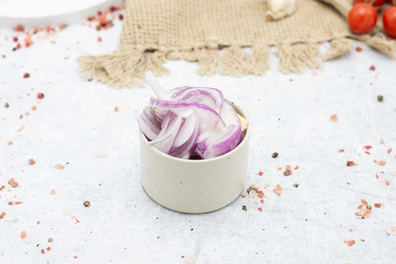 Onion salad