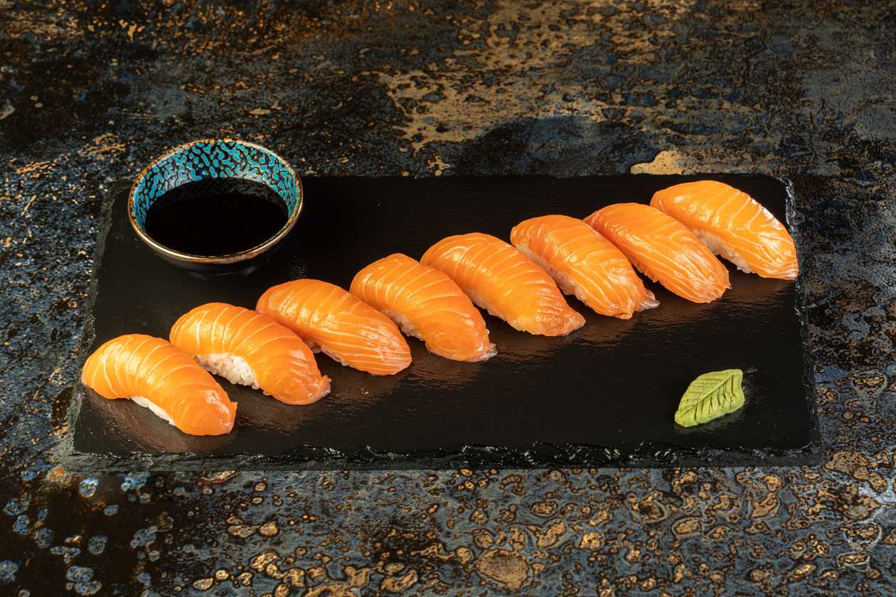 Nigiri Salmon Set 8