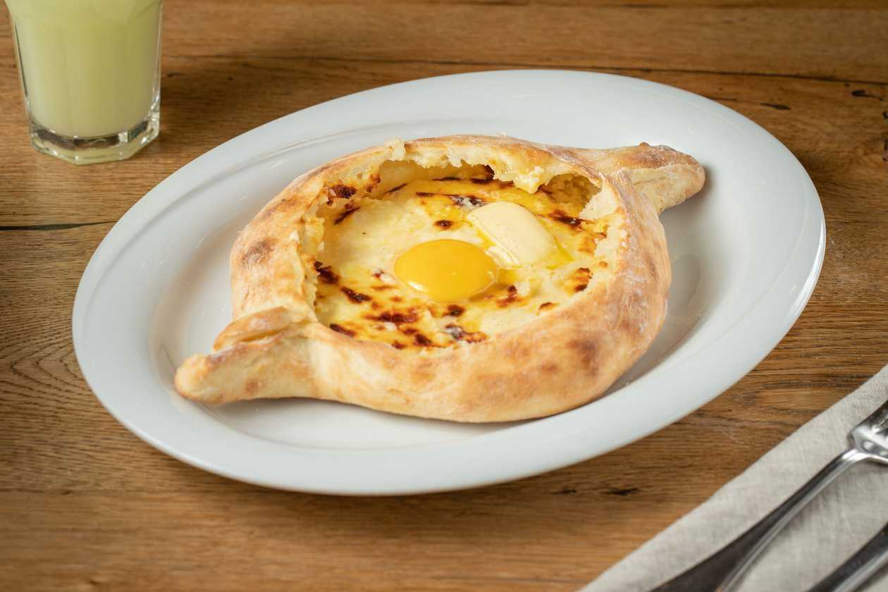 აჭარული შებოლილი სულგუნით