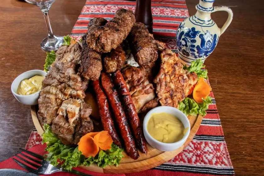 Mixed grill platter for 4 people