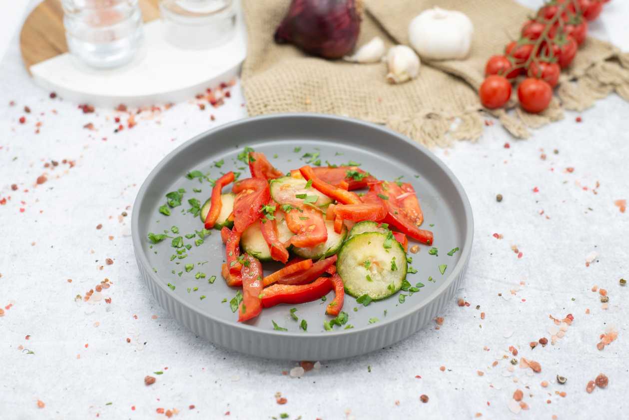 Salad with tomatoes, cucumbers and peppers