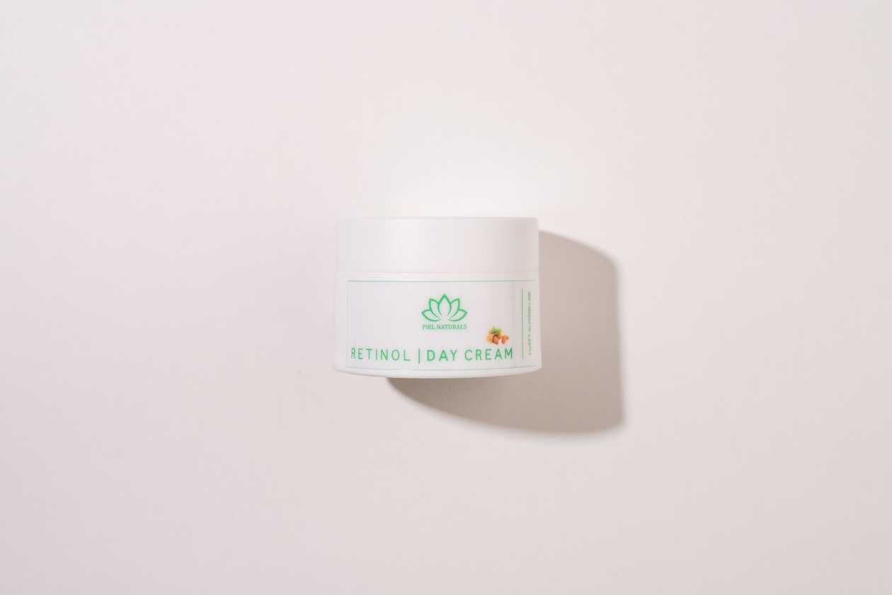 Almond Oil & Retinol Day Cream
 32Ml