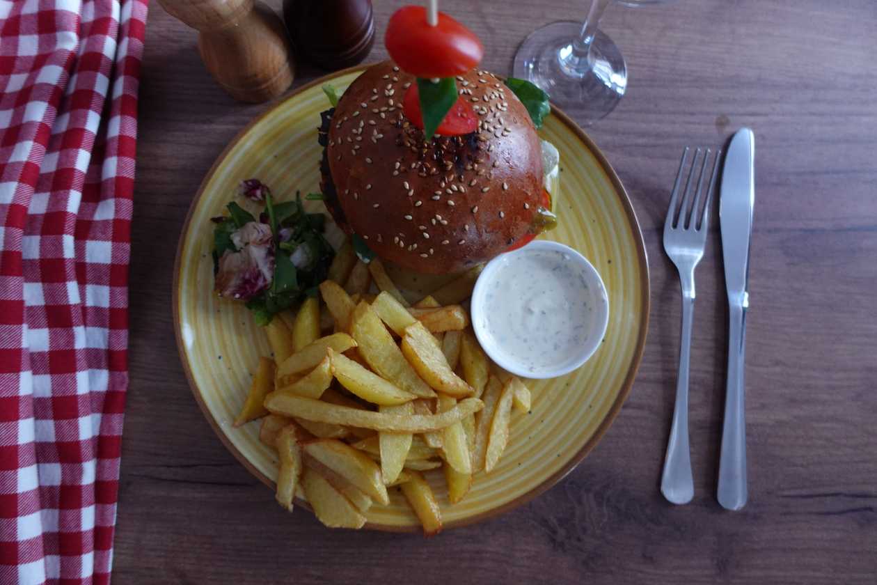 Classic burger