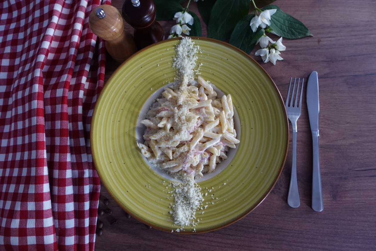 Penne carbonara