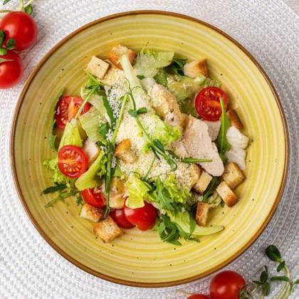 Caesar Salad with Chicken (150g)