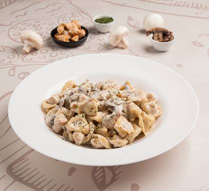 Tortellini pollo e funghi
