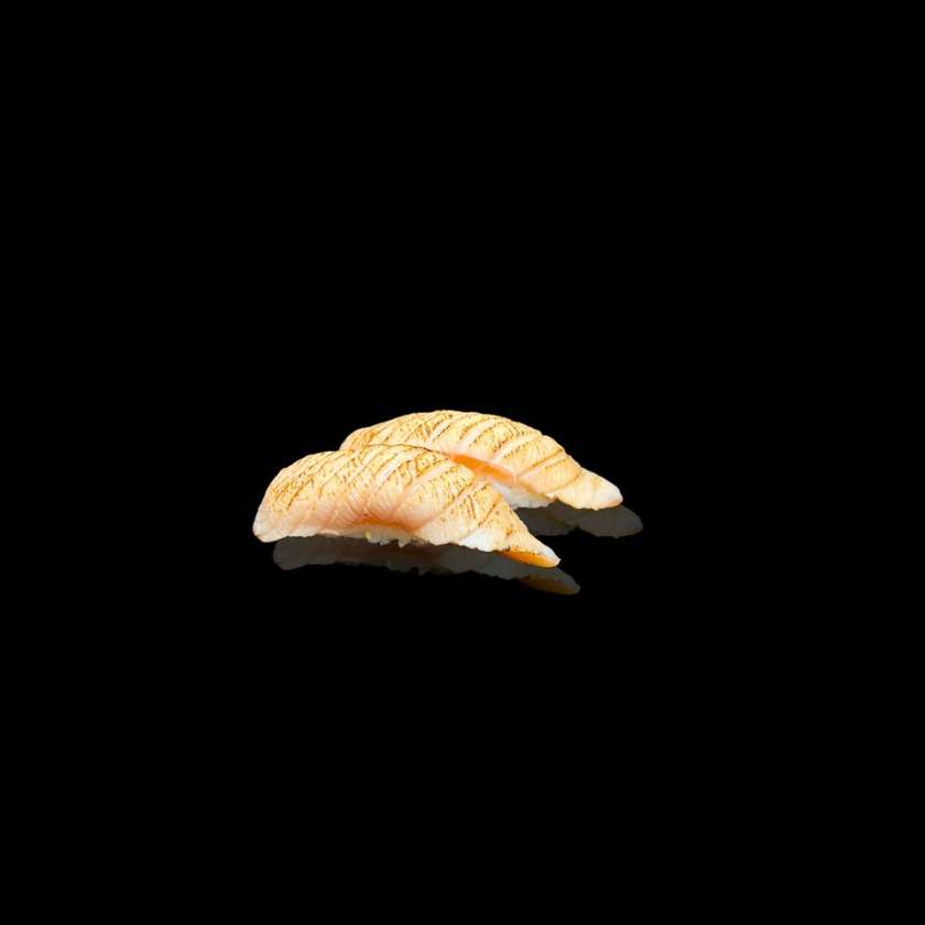 2ks nigiri restovaný losos