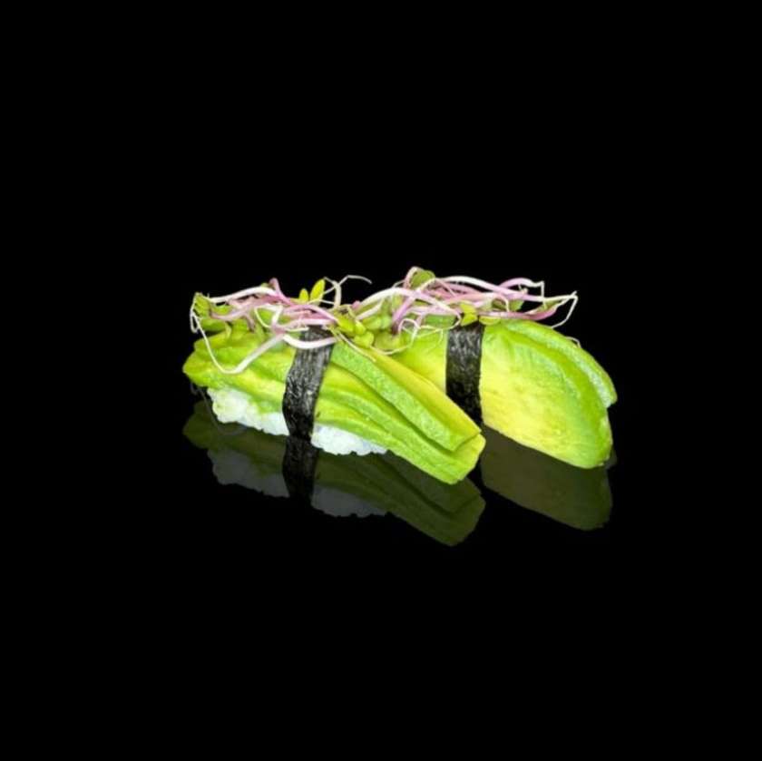 2ks nigiri avokado