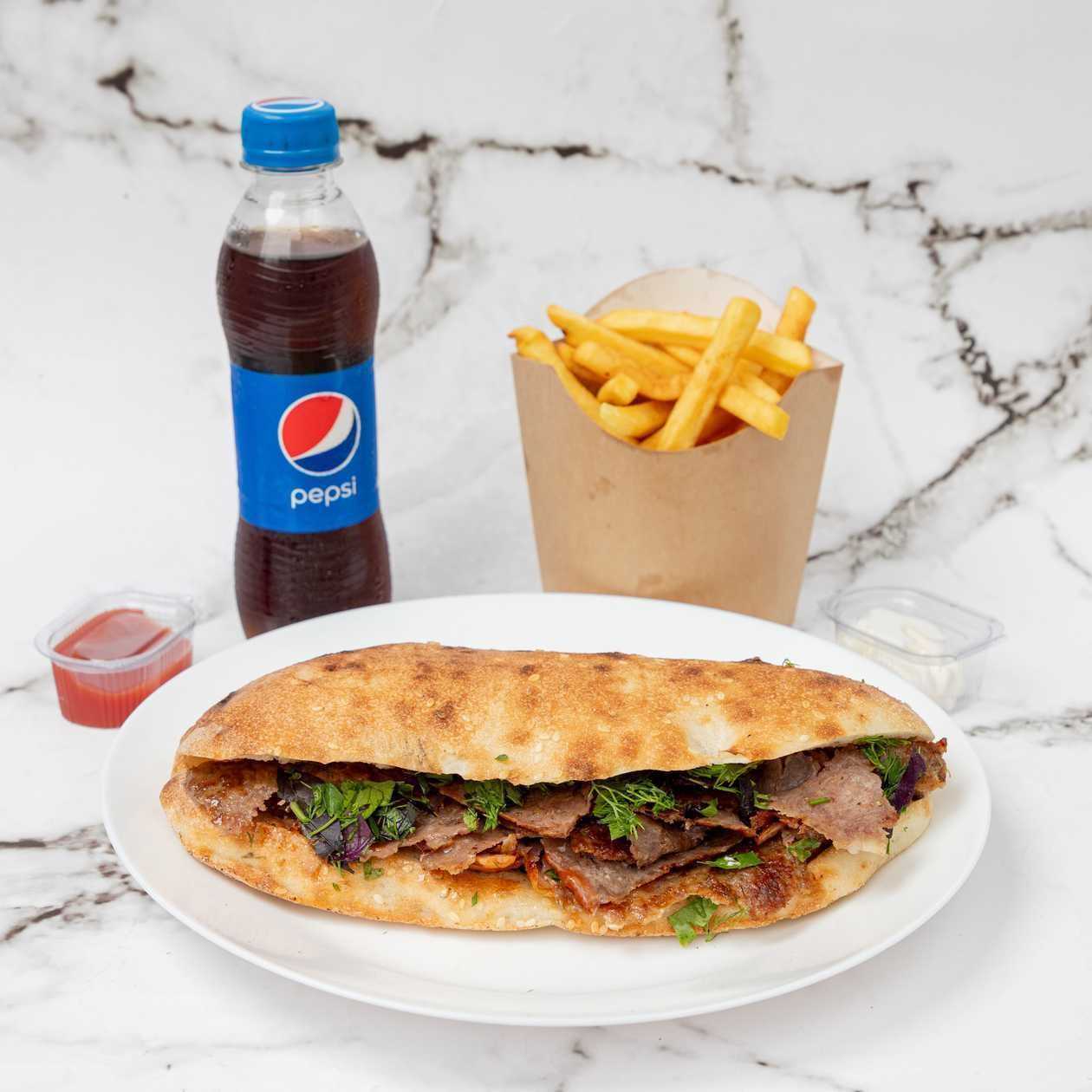 3 Dönər (Toyuq) + 3 French fries + 3 içki (Pepsi 250 ml və ya Ayran 180 ml)