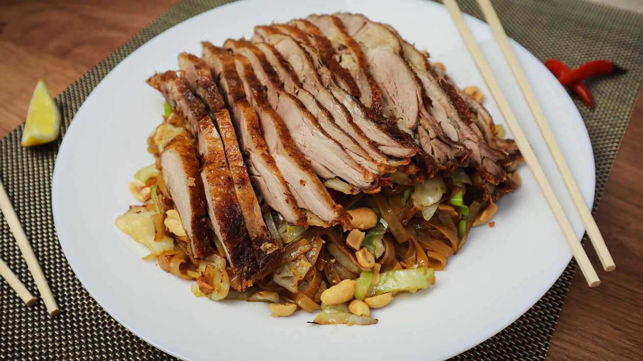 Duck pad thai