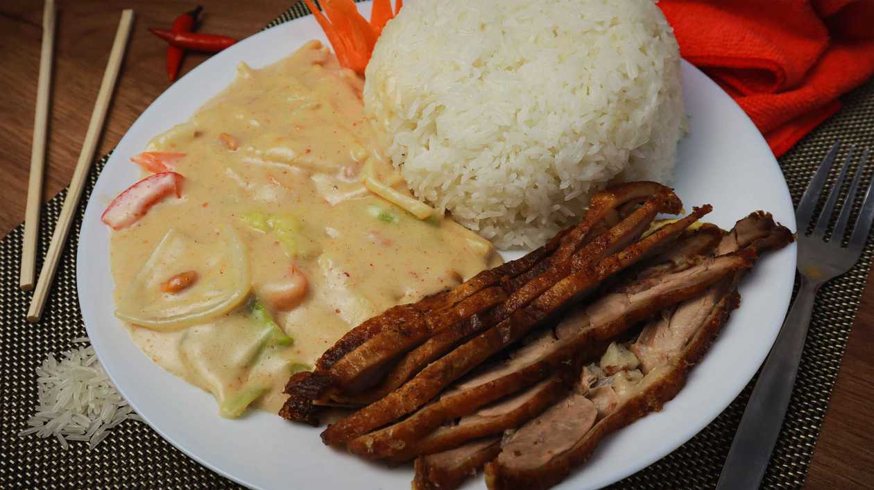 Duck with peanut sauce