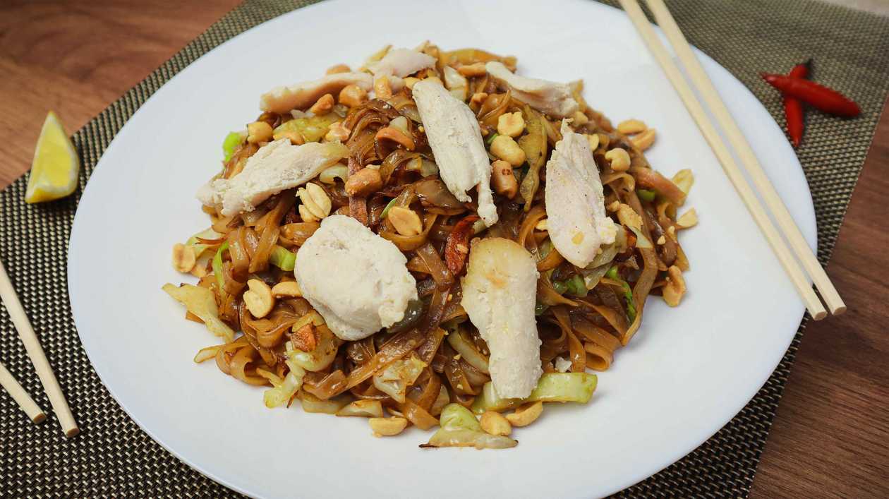 Chicken pad thai