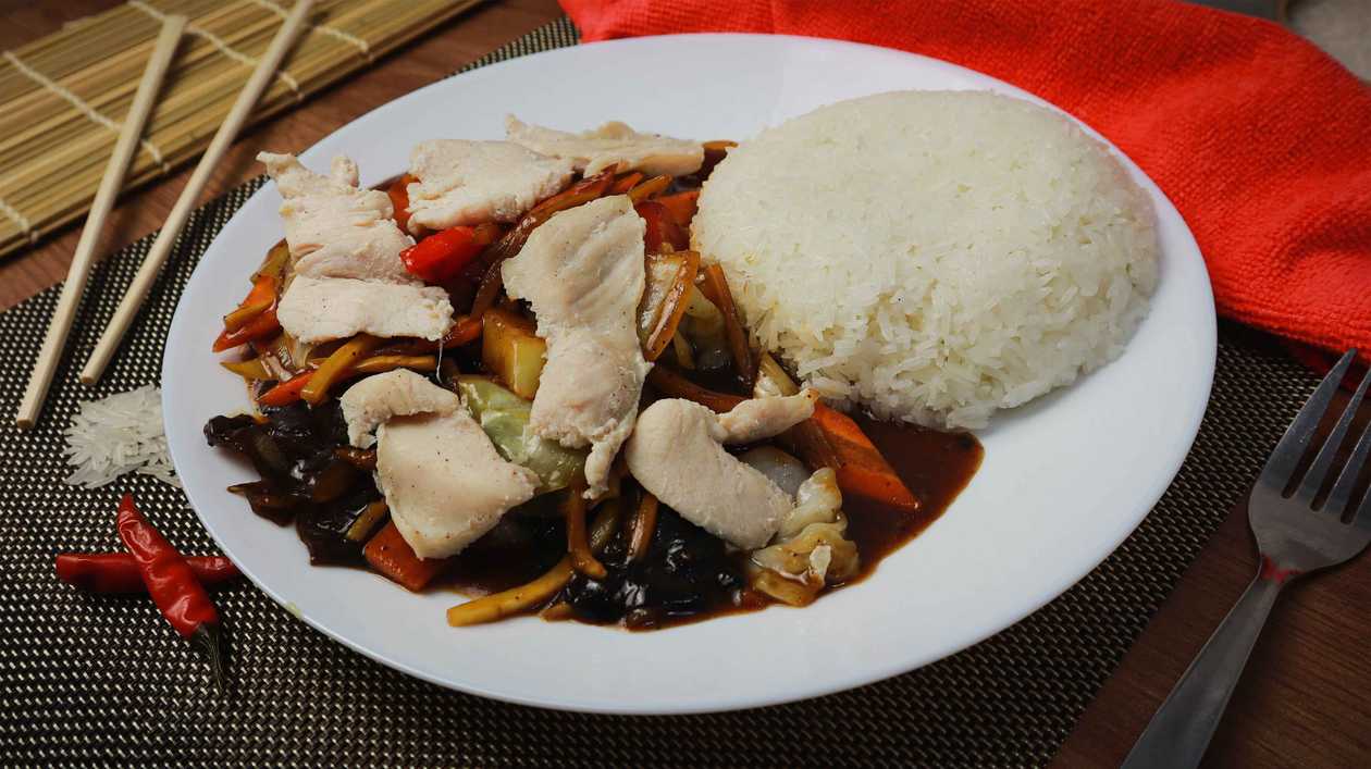 Chicken with rice and vegetables