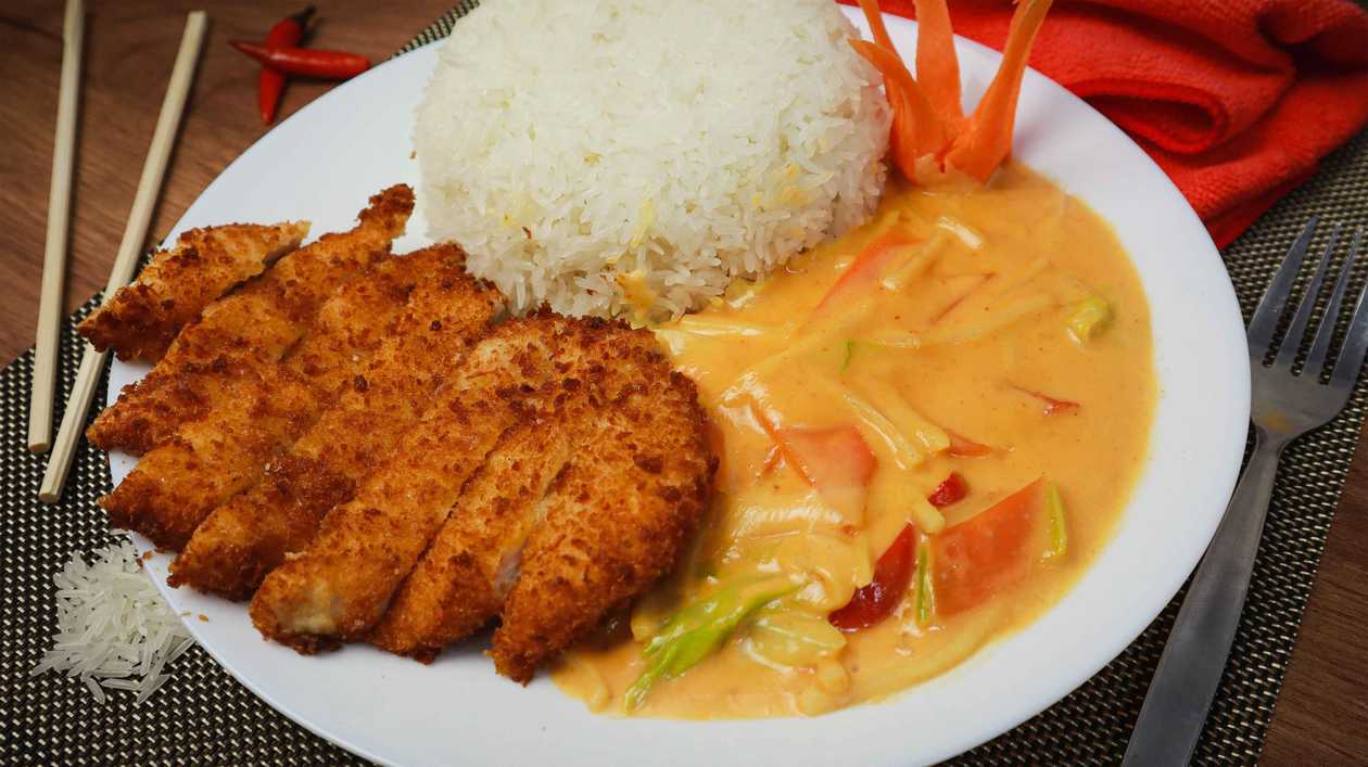 Chicken with curry sauce