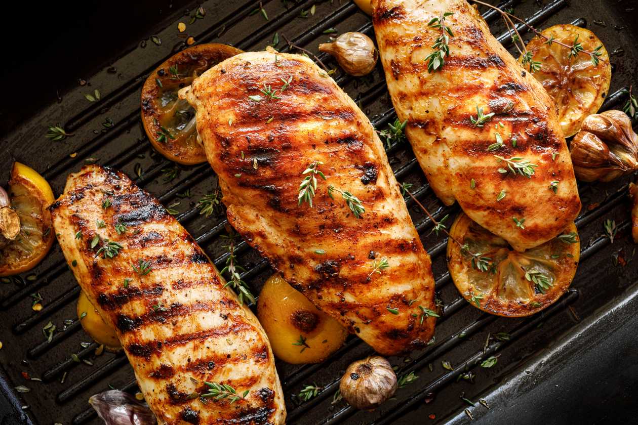 Chicken breast on champignons