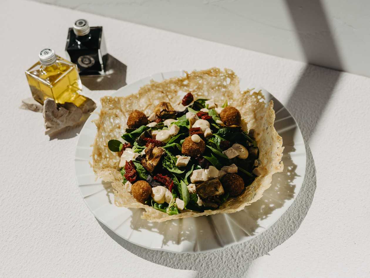 Salată Caesar