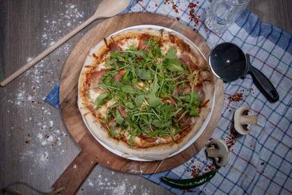Pizza Parma 50cm