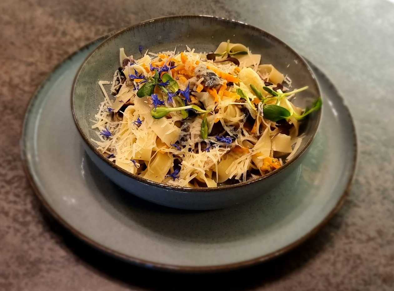 Pasta with mushrooms