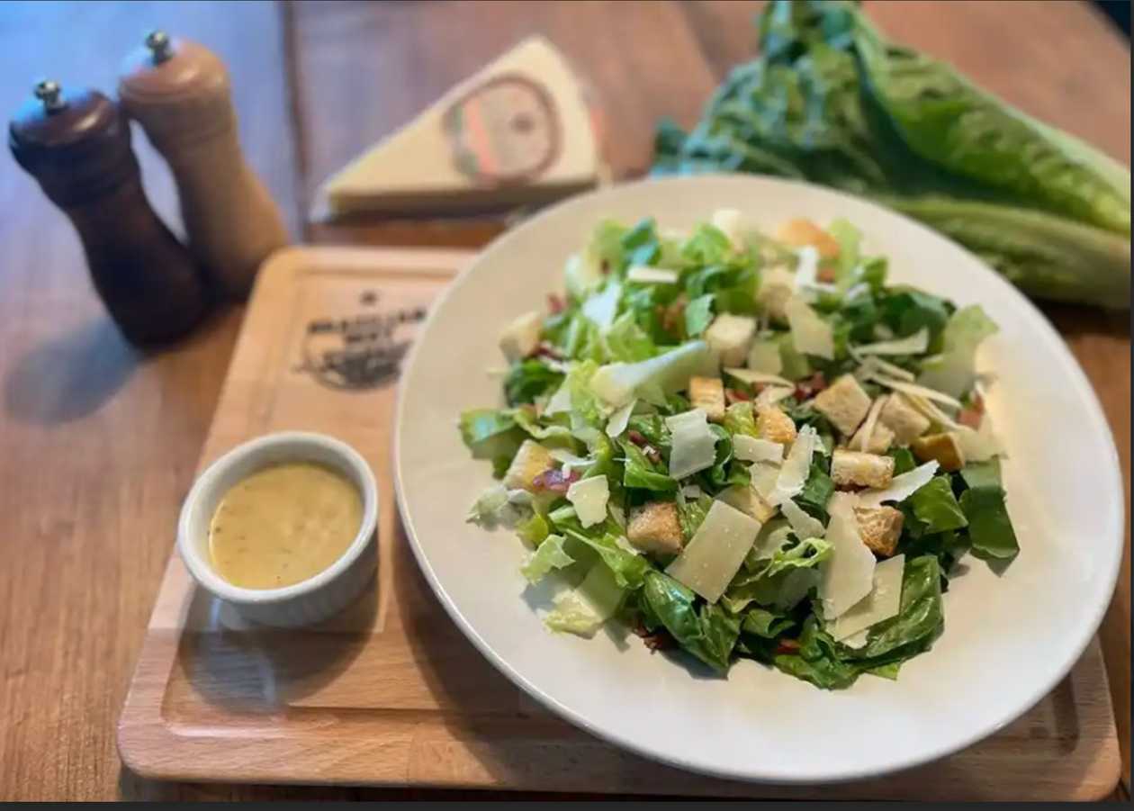 Salada Caesar