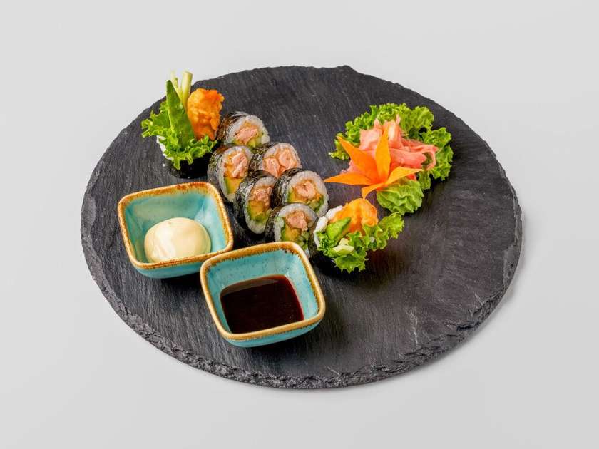 Futomaki Salmon 8ks