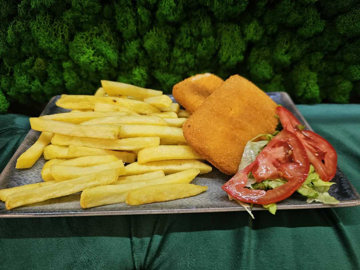 Breaded cheese meal