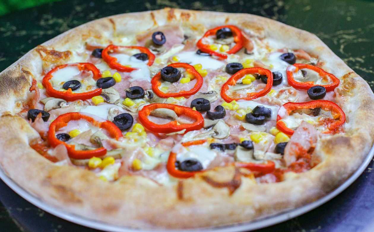 Pizza capriciosa