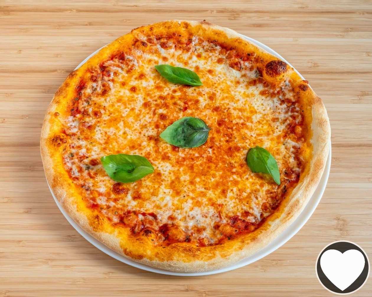 🎁 2 for 1 Margherita Pizza (Medium 13 inches)