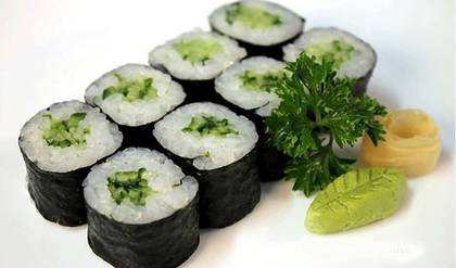 81.Hosomaki de Pepino (8pcs)