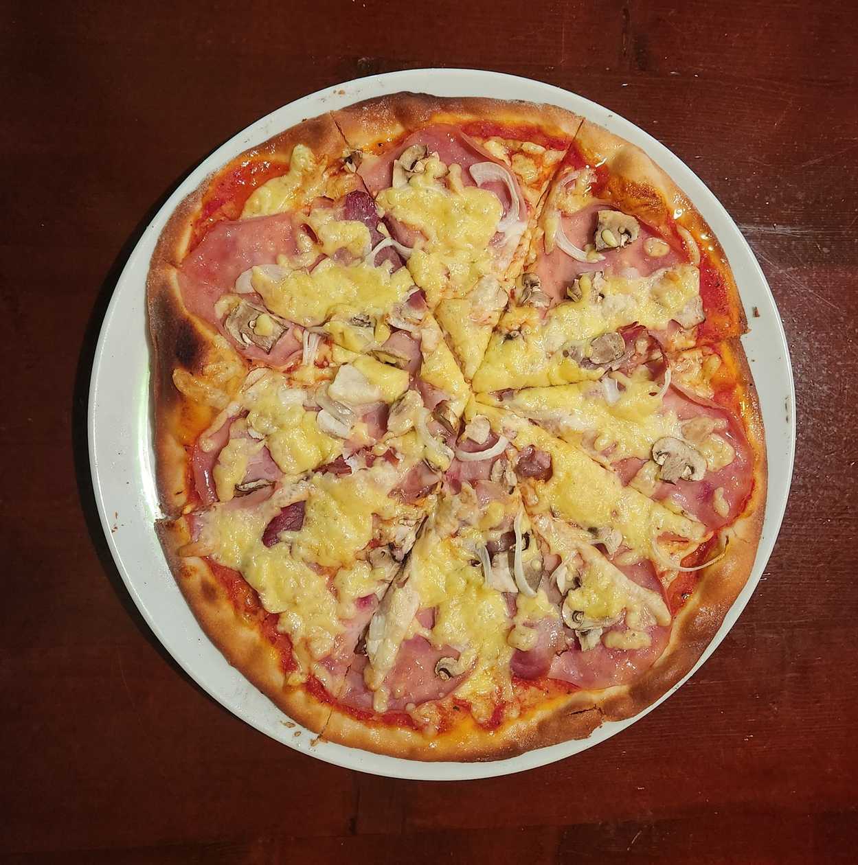 Bačovská Pizza