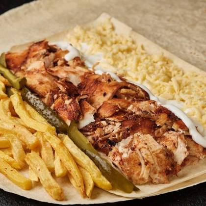 Шаурма з куркою, сиром і картоплею