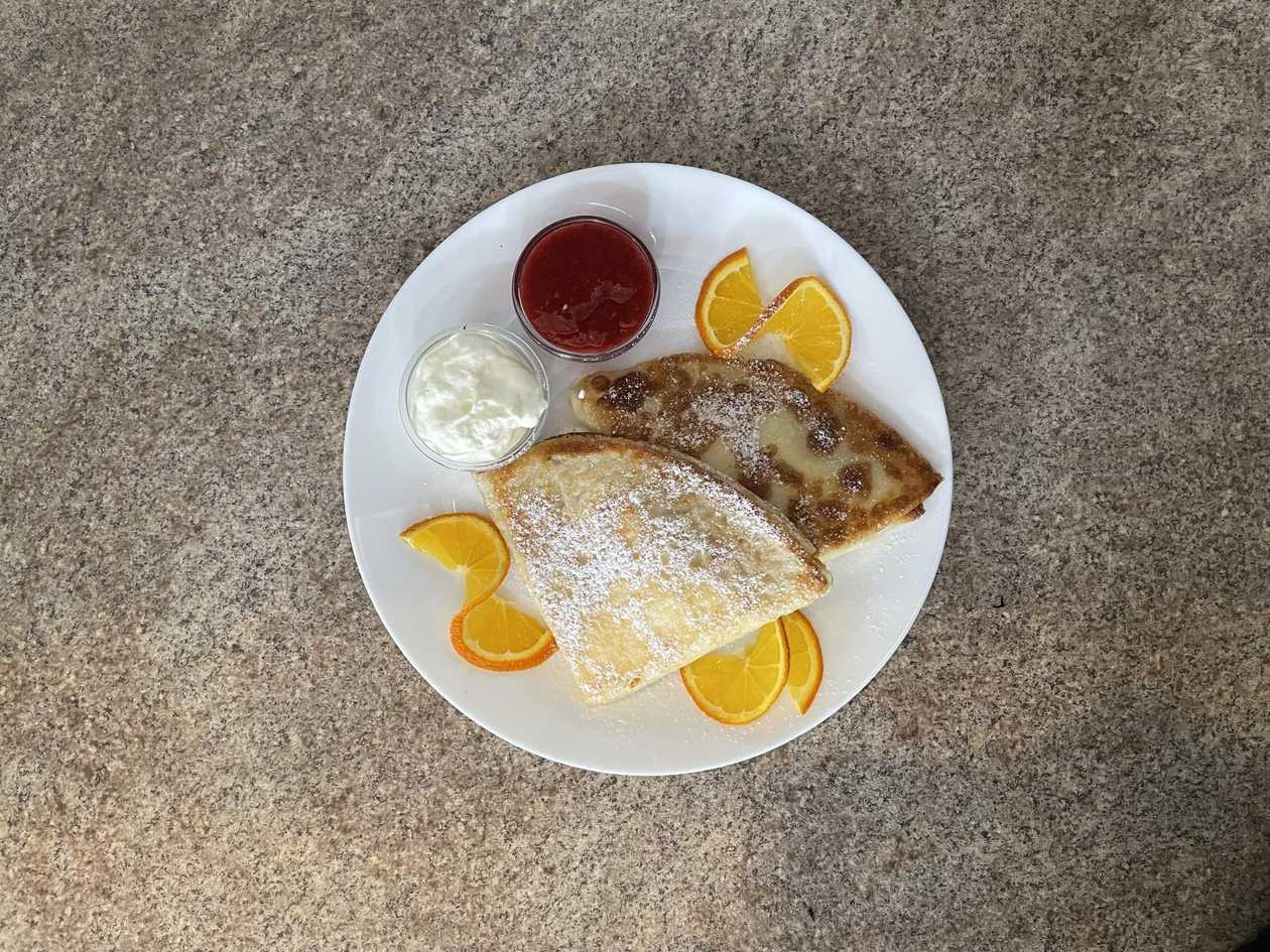 Crepes with cottage cheese