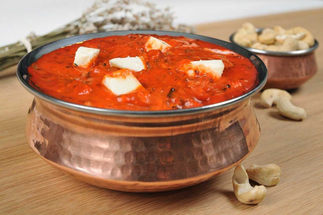 Paneer Tikka masala + (Plain Rice / Butter Naan)