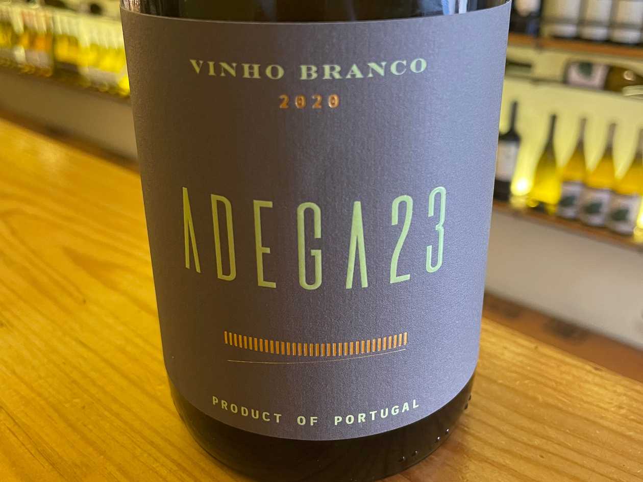 Adega 23 branco 2020