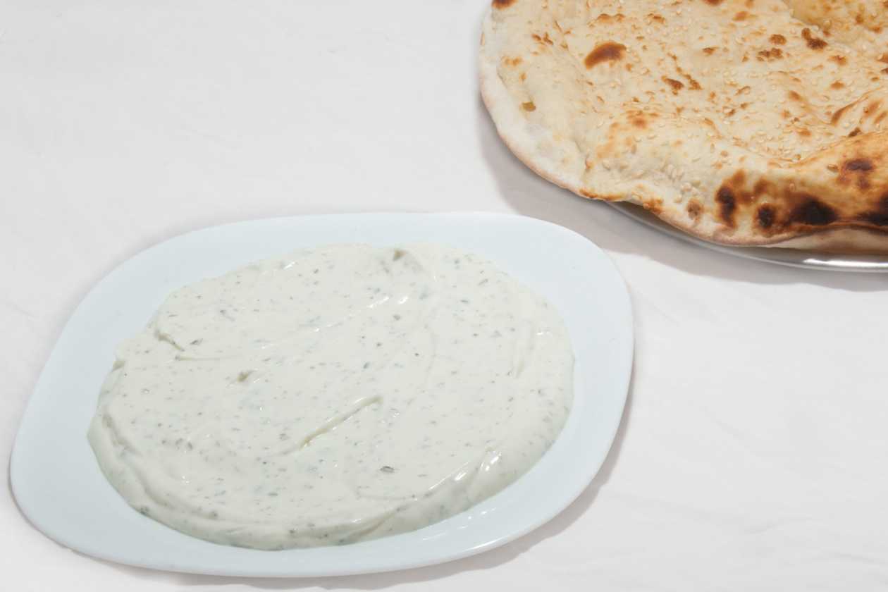 Haydari - yogurt with mint