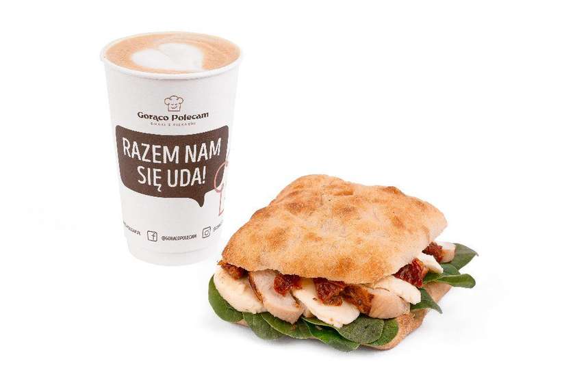 Focaccia z kurczakiem i mozzarellą + kawa