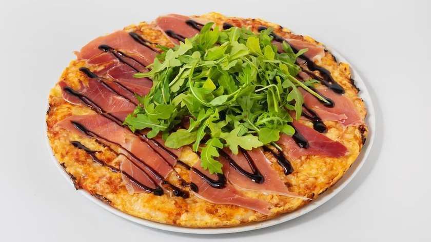 Ragusa pizza (Thin crust)