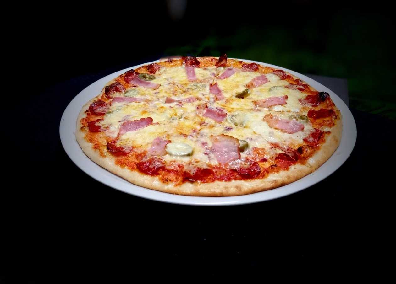 Pizza gazda 32cm
