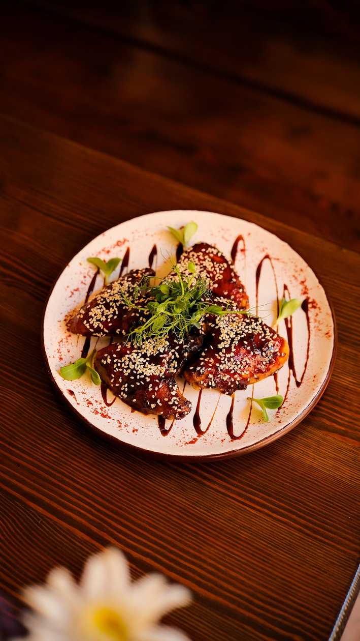 Chicken Wings in Honey-Mustard Sauce