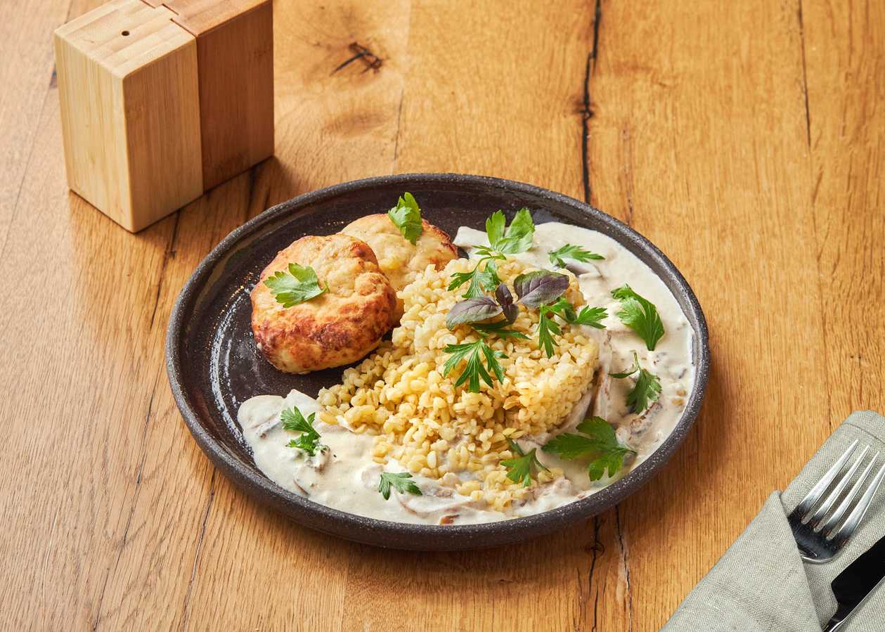 Chiken cutlets with bulgur